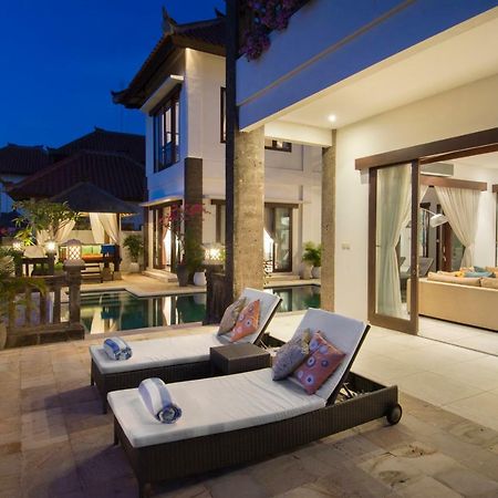 Villa Amanie - Private Villa With Infinity Pool, Stunning Views And Cook Jimbaran  Bagian luar foto