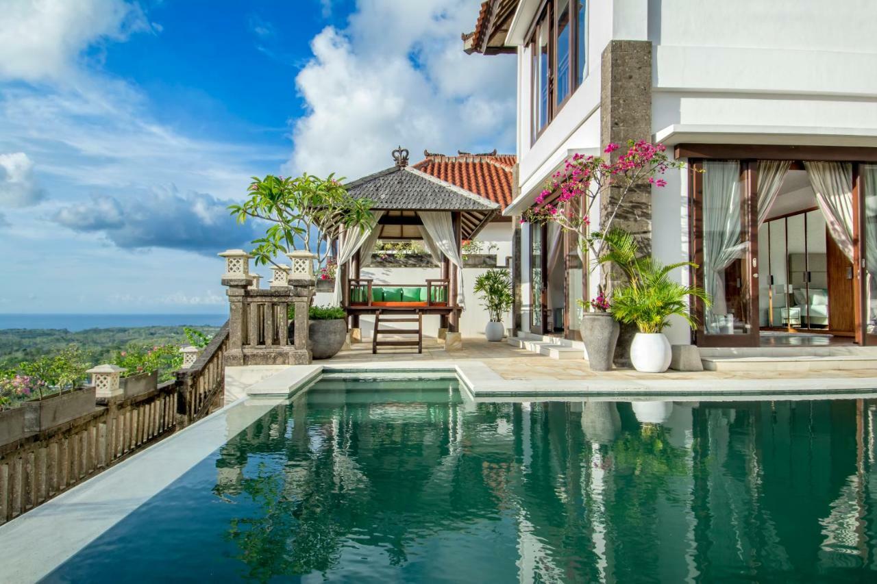 Villa Amanie - Private Villa With Infinity Pool, Stunning Views And Cook Jimbaran  Bagian luar foto