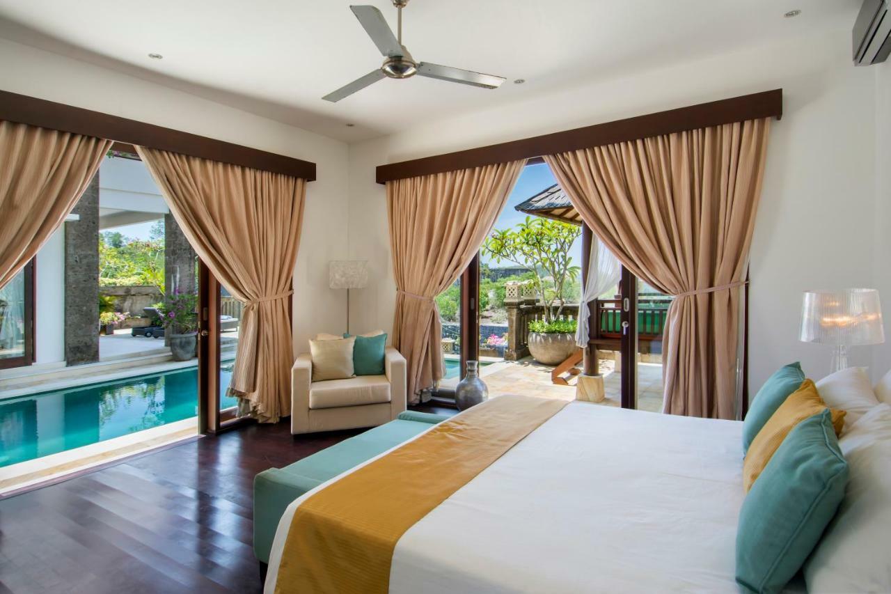 Villa Amanie - Private Villa With Infinity Pool, Stunning Views And Cook Jimbaran  Bagian luar foto