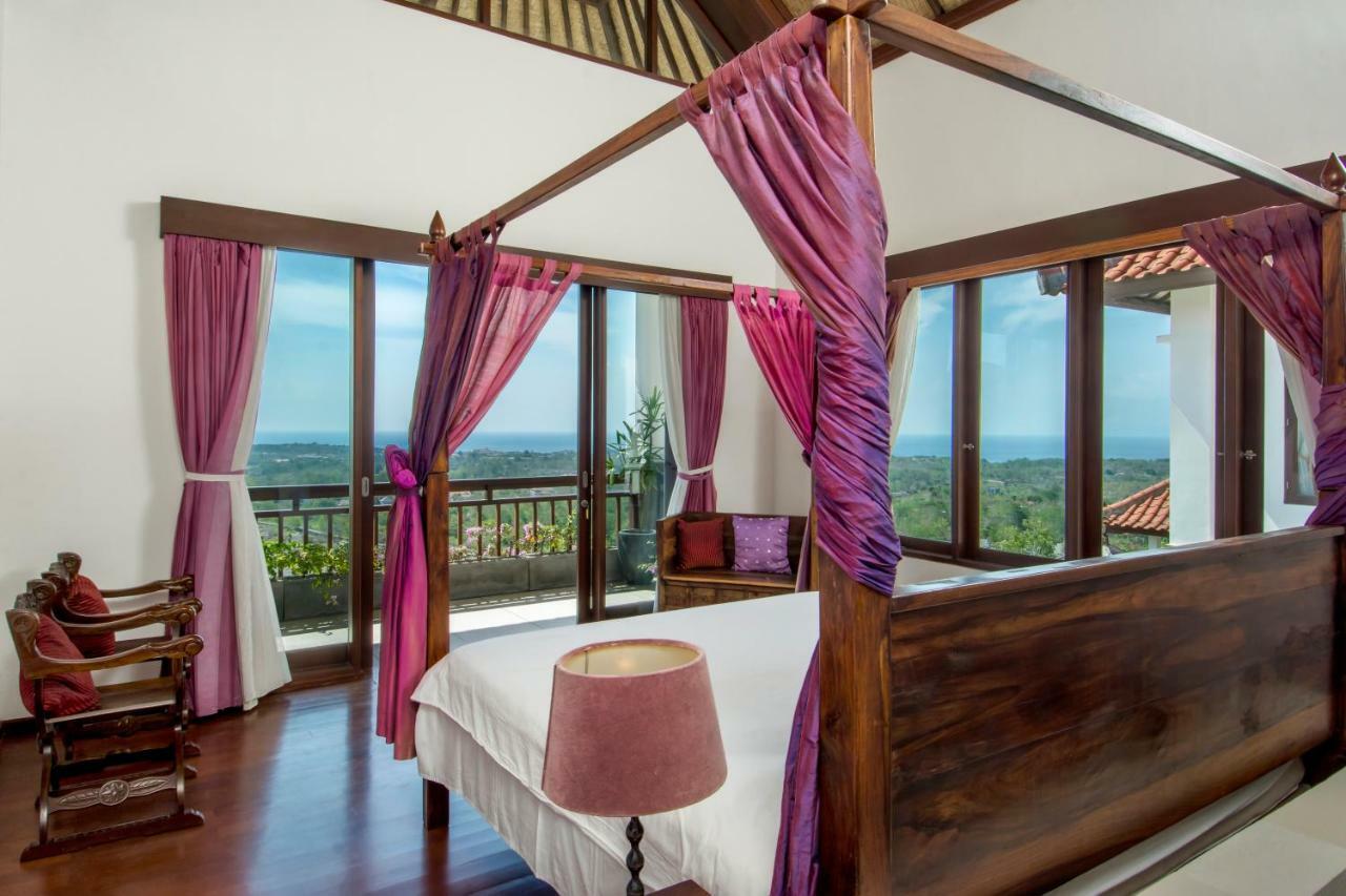 Villa Amanie - Private Villa With Infinity Pool, Stunning Views And Cook Jimbaran  Bagian luar foto