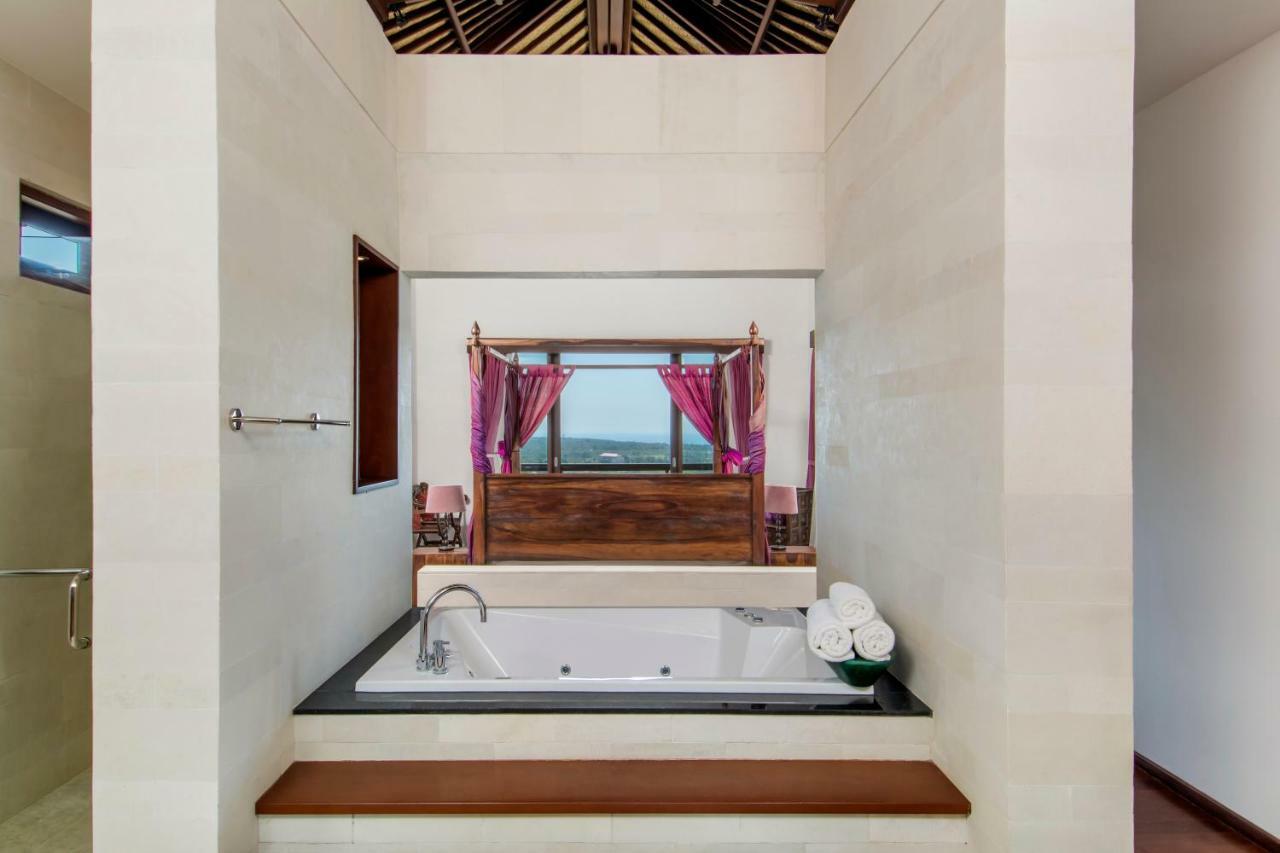 Villa Amanie - Private Villa With Infinity Pool, Stunning Views And Cook Jimbaran  Bagian luar foto